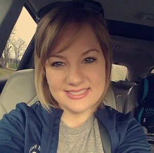 Meet your Posher, Stacy